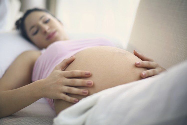 zwangere vrouw, zeuren, organen