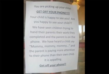 Bericht van crèche aan ouders gaat compleet viraal: "doe je telefoon weg!"
