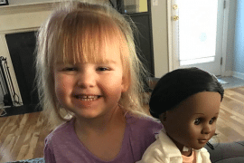 2-jarig meisje maakt een einde aan vooroordelen (en hoe!)