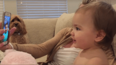 Filmpje: wat er gebeurt als babies gaan videobellen