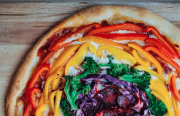 Groente eten wordt een feestje met deze regenboogpizza