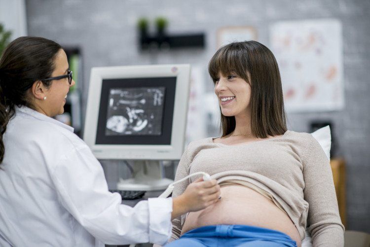 Uit onderzoek blijkt: Dit zijn de beste (en slechtste) landen om zwanger te zijn