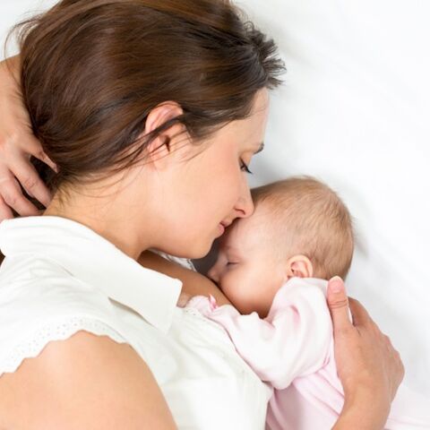 Illustratie bij: Lieve medemoeders, zullen we eindelijk eens normaal gaan doen over borstvoeding?