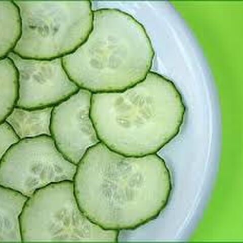 Illustratie bij: 9 redenen waarom komkommers dus de allerbeste groente ever zijn