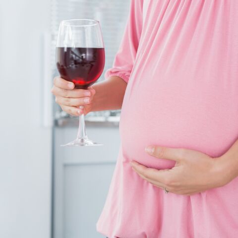 Illustratie bij: Dat glaasje wijn als je zwanger bent? Doe het nou maar niet!