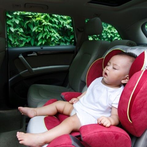 Illustratie bij: Wetmatigheid: als je kind in de auto in slaap valt, zal hij zijn middagdutje overslaan