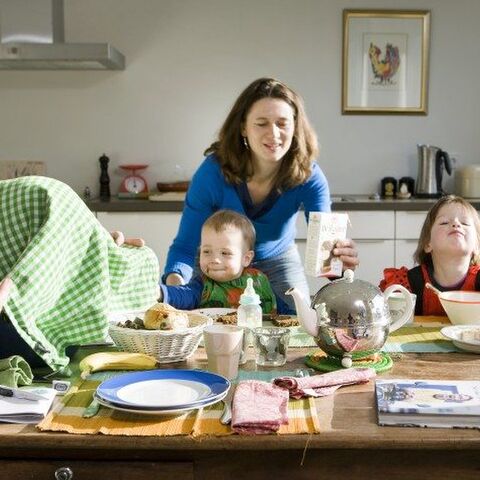 Illustratie bij: Wie wil er een professionele gezinsfoto winnen plus een ontbijt- en fruitbox van Hello Fresh?