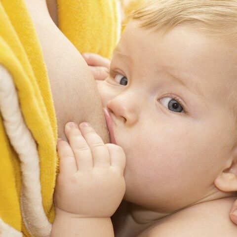 Illustratie bij: Waarom borstvoeding in het openbaar geen issue is