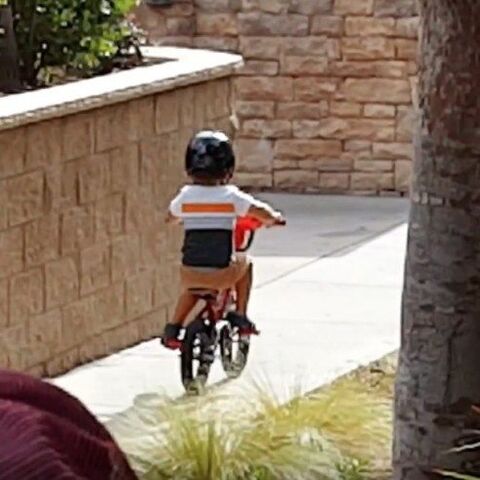 Illustratie bij: Deze 3-jarige crasht met zijn fiets en zijn reactie is hilarisch