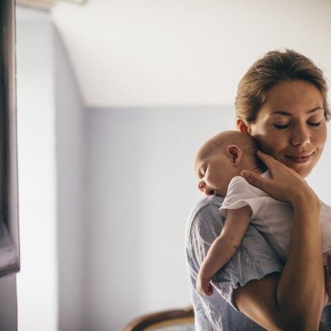 Illustratie bij: 26 dingen die je denkt als je voor het eerst een dag alleen bent met je baby