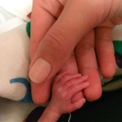 Illustratie bij: Deze ouders delen foto’s van premature tweeling om mooie reden