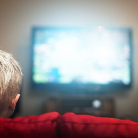 Illustratie bij: Hou eens op met dat gelul: kinderen worden niet autistisch van tv kijken!
