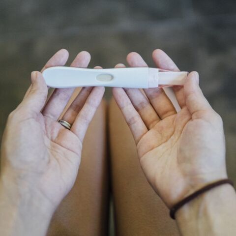 Illustratie bij: Over vroege testen en snelle IVF: is ongeduld de grootste zwangerschapskwaal geworden?