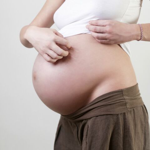 Illustratie bij: Fenna kreeg twee keer zwangerschapscholestase: “Die jeuk is erger dan pijn”