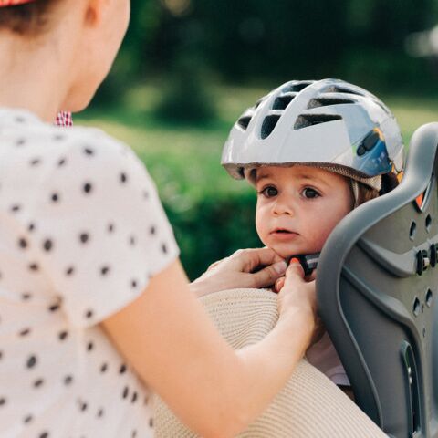 Illustratie bij: Het ultieme horrorscenario – fietsen met twee kinderen (hoe DOEN mensen dit?)
