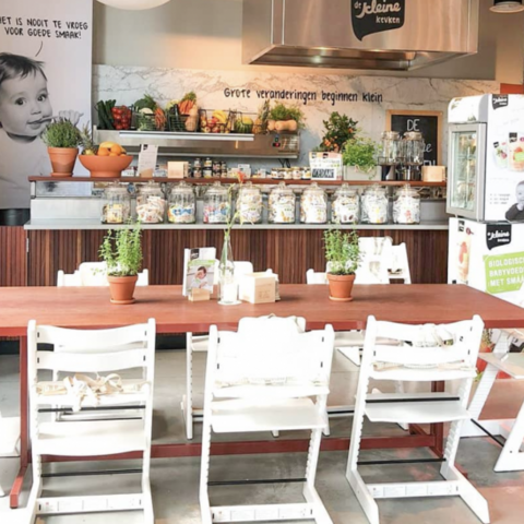 Illustratie bij: Primeur: tot 30 juni kun je naar het eerste babyrestaurant van Nederland