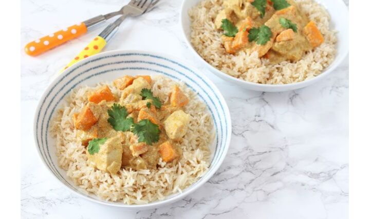 Snel en super lekker: milde curry van kip en zoete aardappel