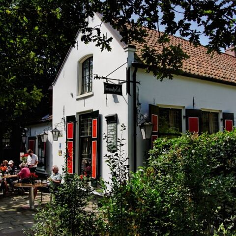 Illustratie bij: Kraantje Lek: knus familierestaurant onderaan de duinen