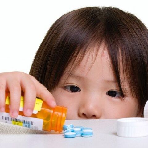 Illustratie bij: Als ‘ze’ tegen je zeggen dat je kind aan de medicijnen moet