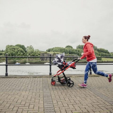 Illustratie bij: Het vergeten plezier: waarom moeders een hobby nodig hebben