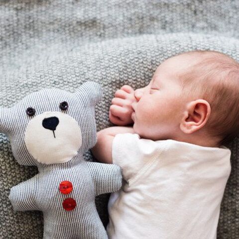 Illustratie bij: 26 Nieuwe vaardigheden die je ontwikkelt als je een pasgeboren baby hebt