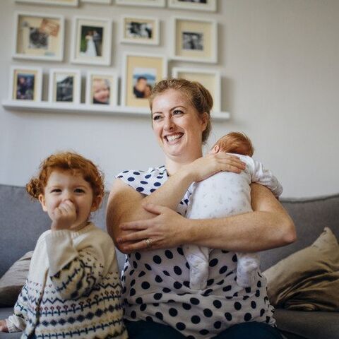 Illustratie bij: 13 situaties die je herkent als je een baby en een peuter hebt