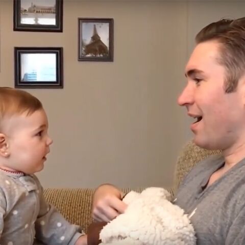 Illustratie bij: Baby schrikt zich kapot als ze haar vader zonder baard ziet