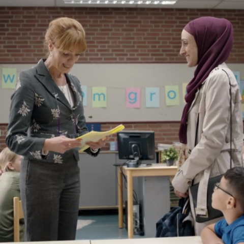 Illustratie bij: Heerlijk! De Luizenmoeder is terug, en het was meteen weer raak