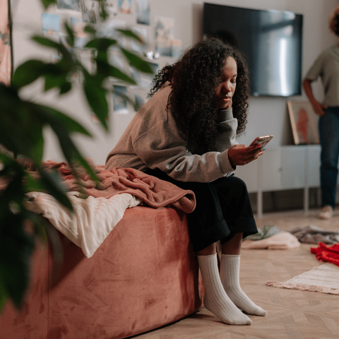 Illustratie bij: Help, mijn kind is een puber! Een moeder’s survivalgids voor de hormonale jungle
