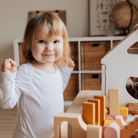 Illustratie bij: ‘Mijn peuter heeft nog een speen omdat het leven voor haar ook aanpoten is’