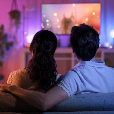 Illustratie bij: Hoe je een romantisch avondje plant na een drukke dag als moeder