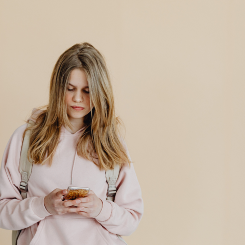 Illustratie bij: Tieners en schoolstress: hoe help je zonder te pushen?