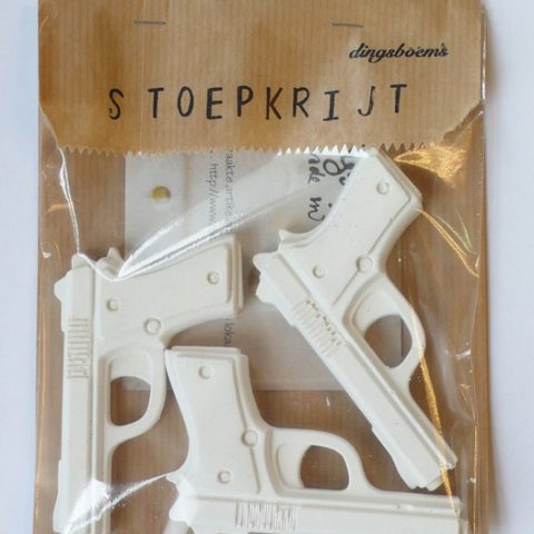 Illustratie bij: Met deze pistolen gaan ze weer stoepkrijten!