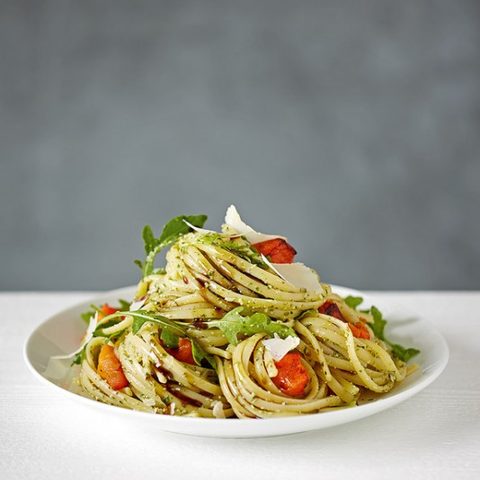 Illustratie bij: Supermakkelijke pompoen-pesto-pasta