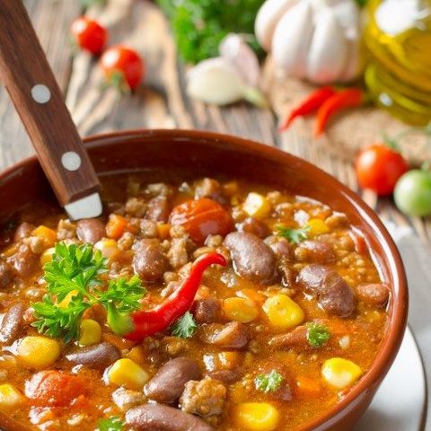 Illustratie bij: Hoeveel gezonds kan er in één pan? In deze ‘Chili con Veggie’ héél veel!