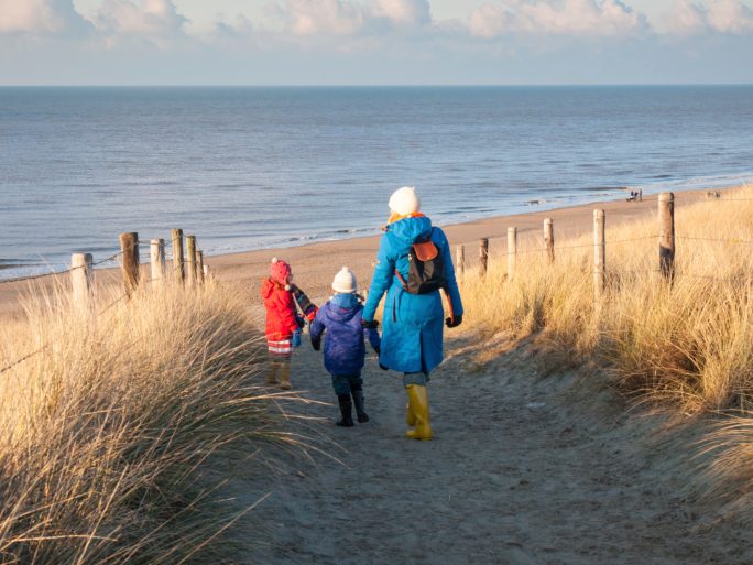Illustratie bij: Dagje uitwaaien aan zee en daarna met z’n allen naar Kosteluk
